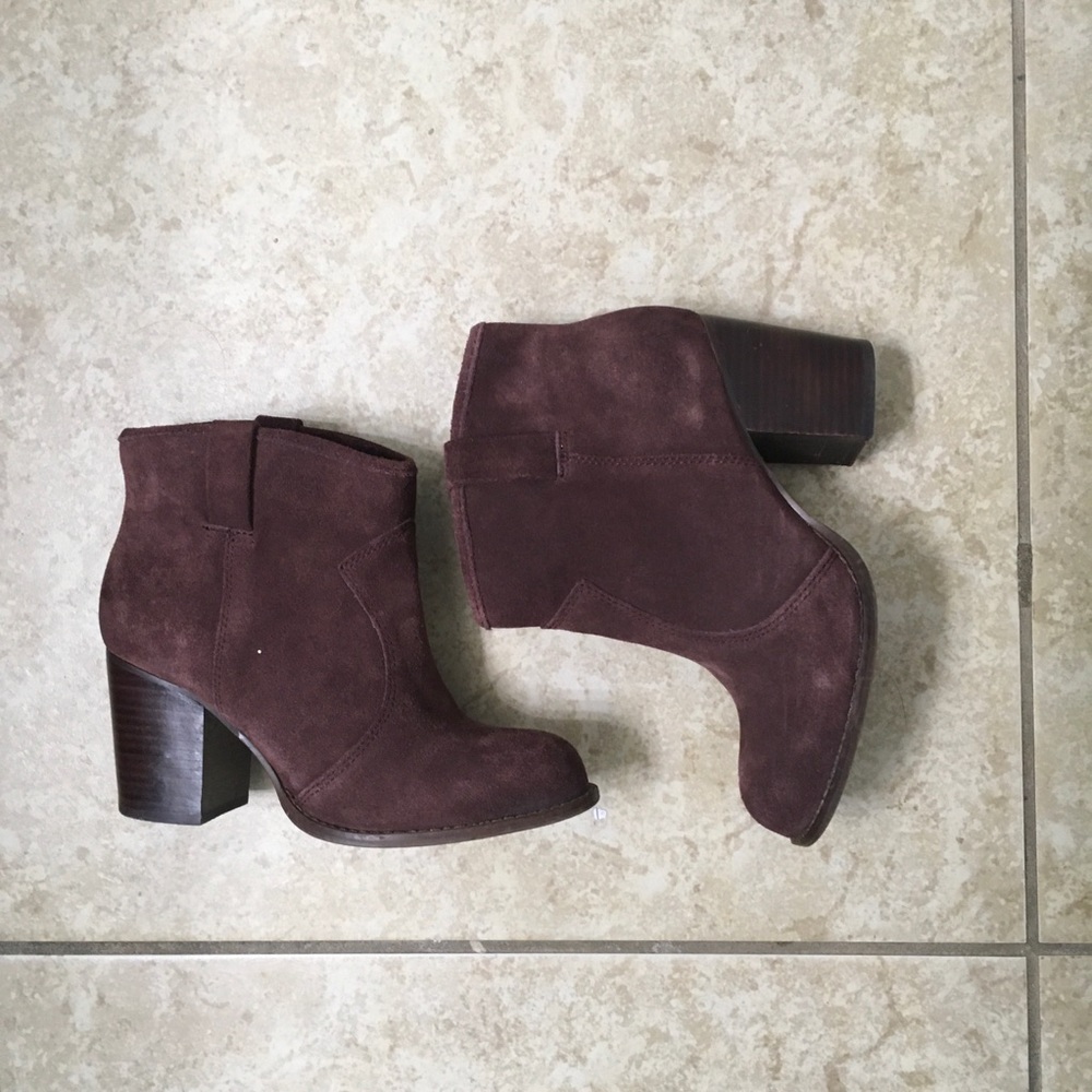 Splendid Suede booties
